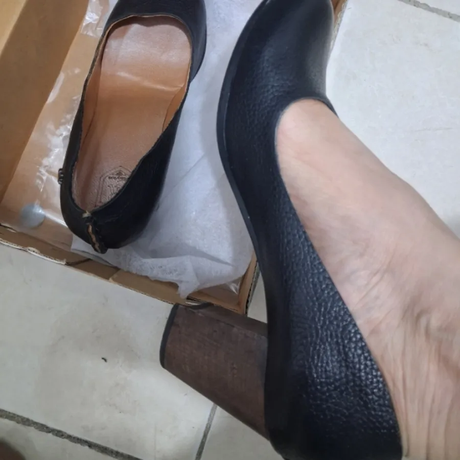 کفش پاشنه چوبی