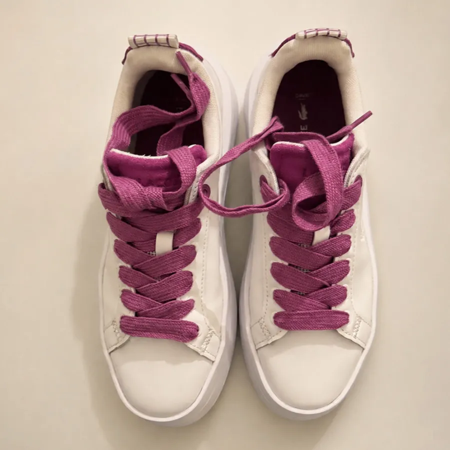 کفش lacoste