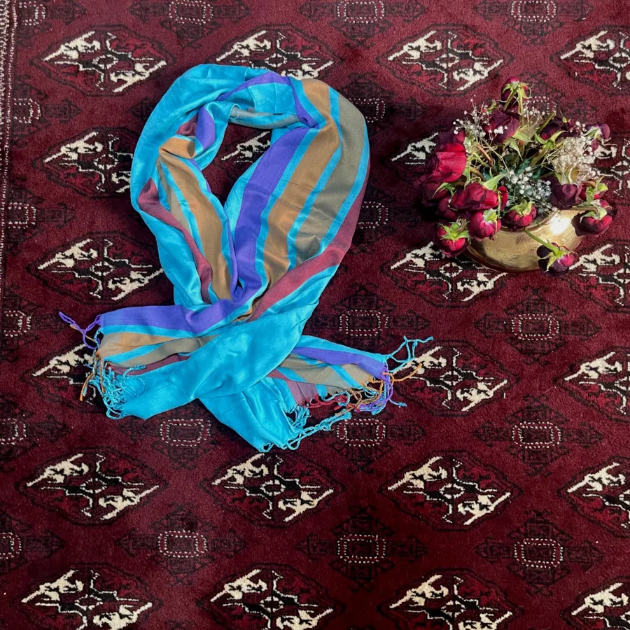 شال نخی طرحدار