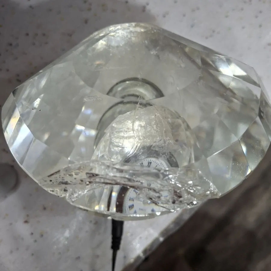 ساعت دکوری چراغ دار