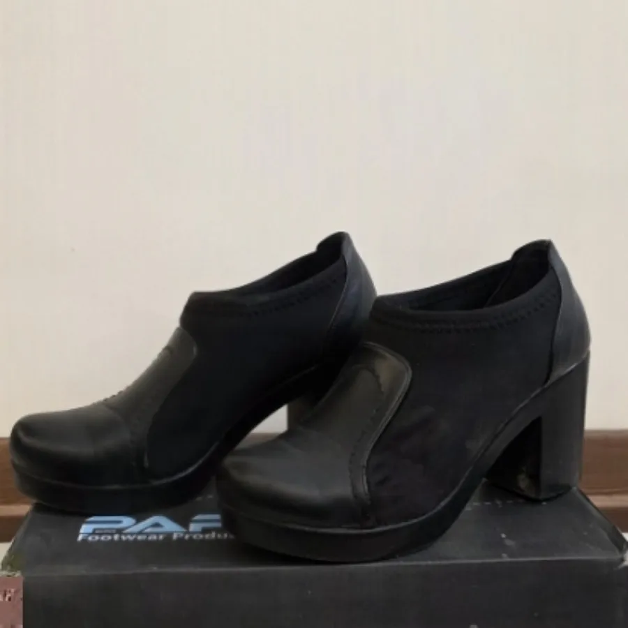 کفش چرم زنانه