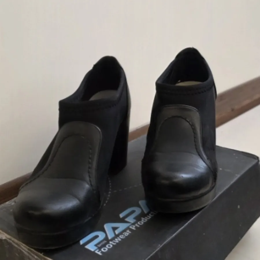 کفش چرم زنانه