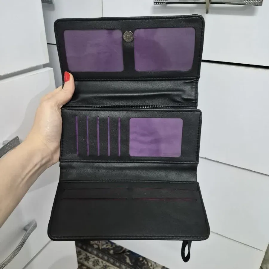 کیف پول دستی