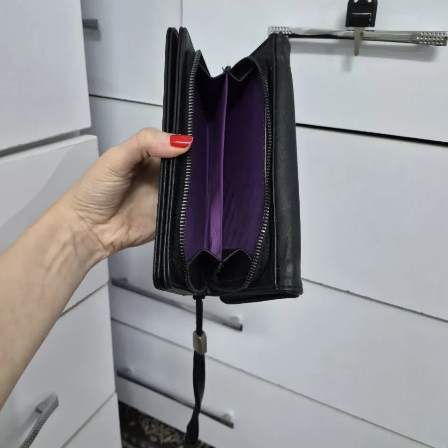 کیف پول دستی