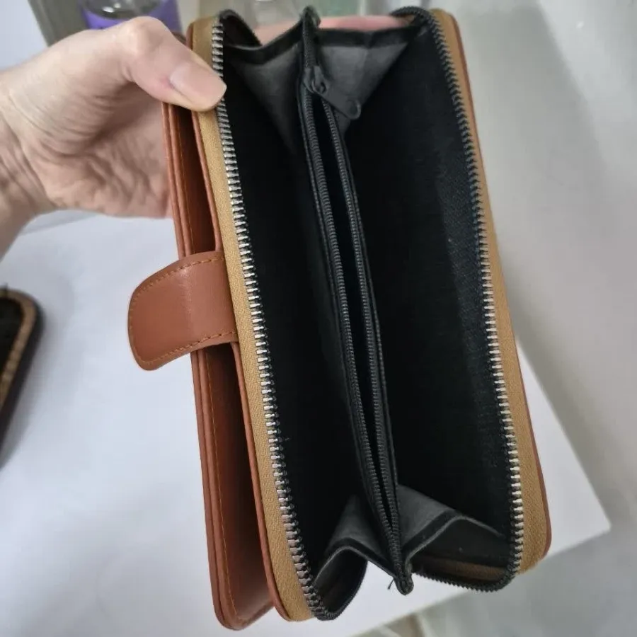 کیف پول دستی