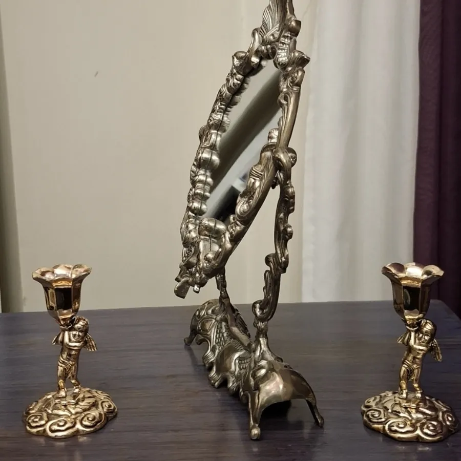 اینه و شمعدان