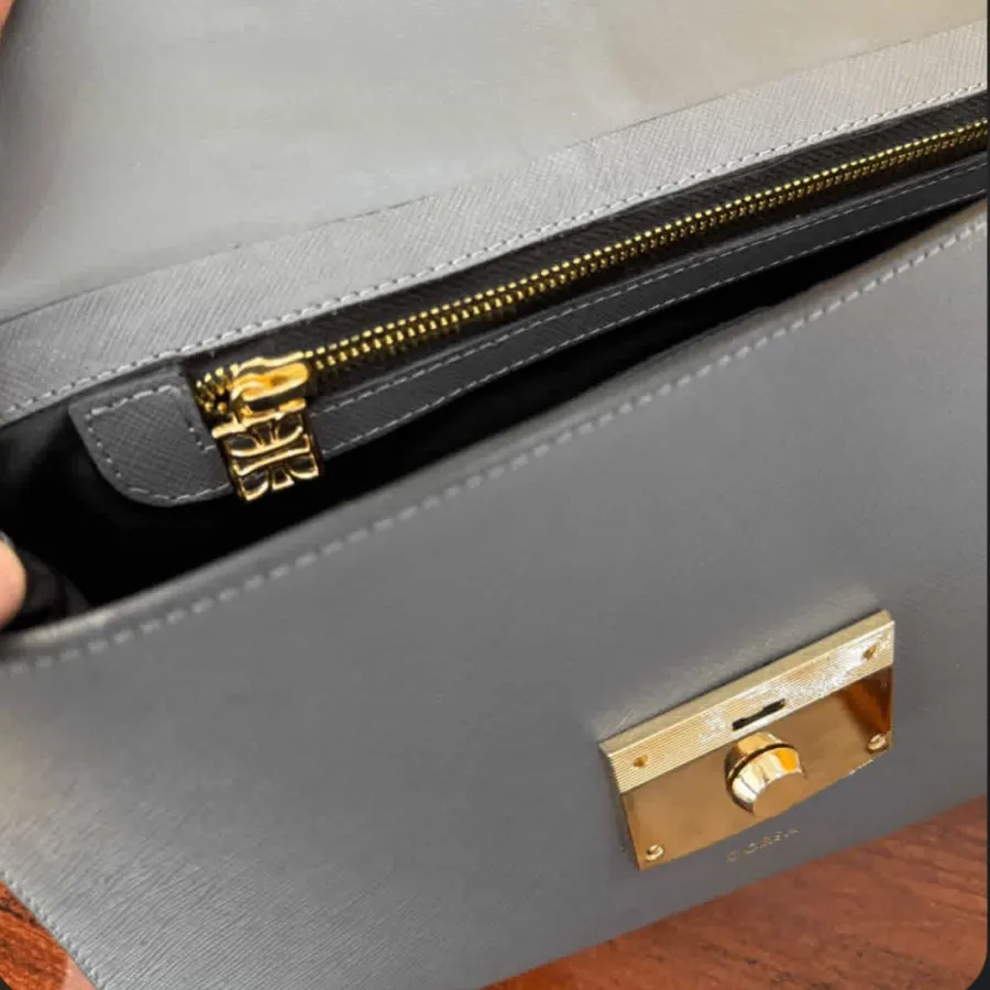 کیف صندوقچه ای درسا