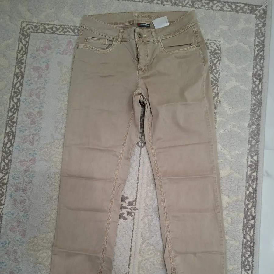 شلوار کتان کرم رنگ