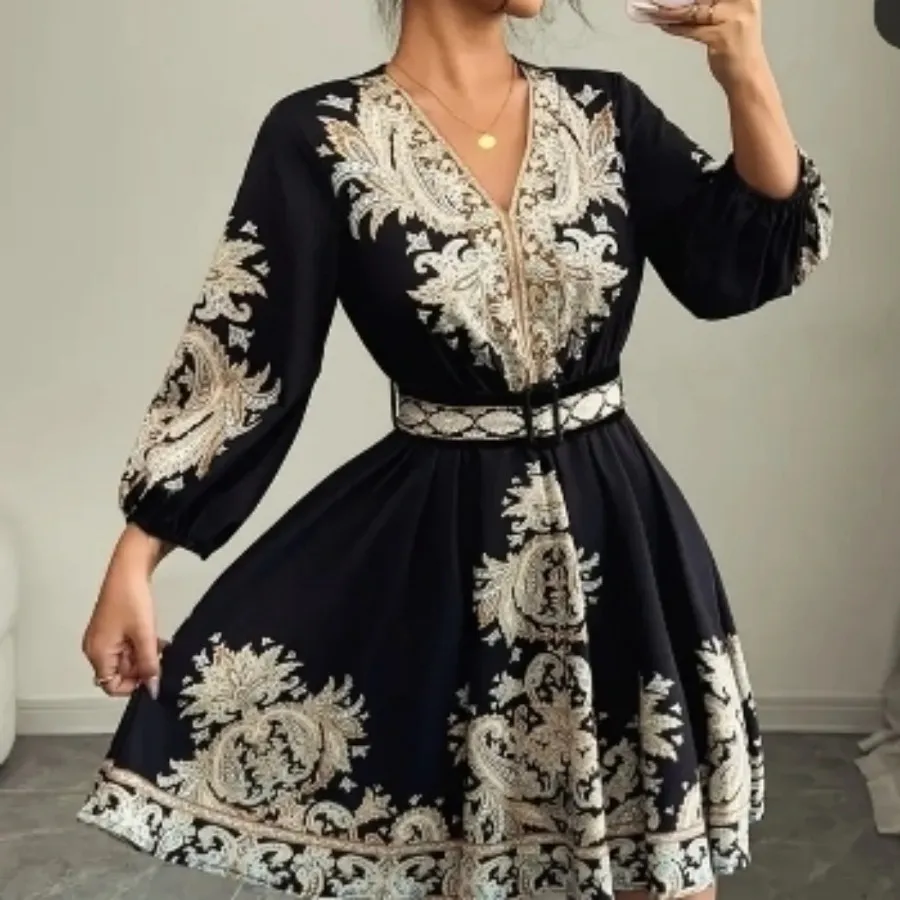 لباس عروسکی