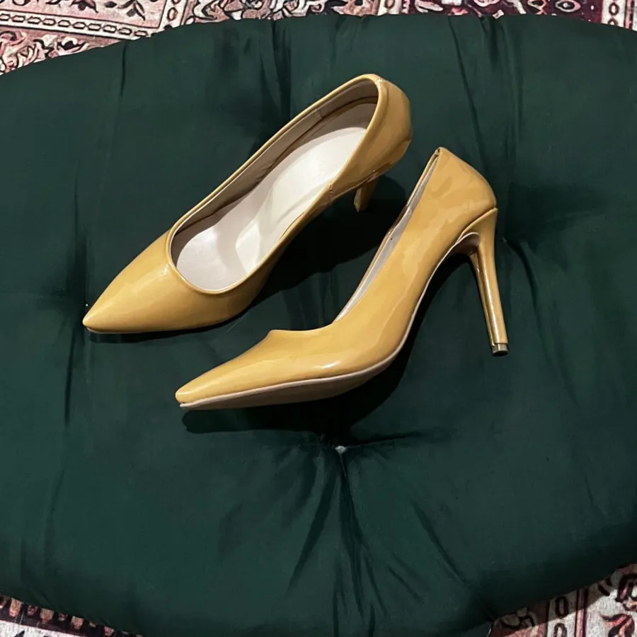 استلیتو رنگ هانی بژ