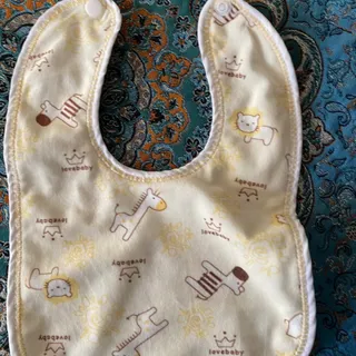 پیشبند نوزادی