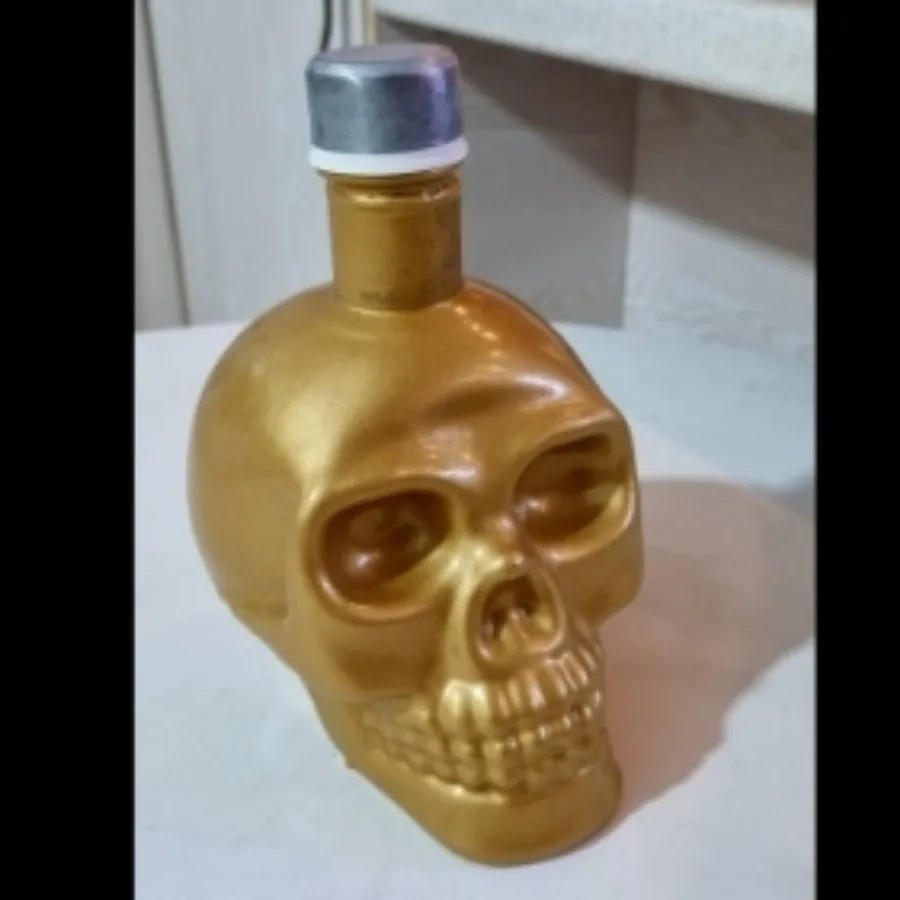 بطری شیشه ای طرح جمجمه