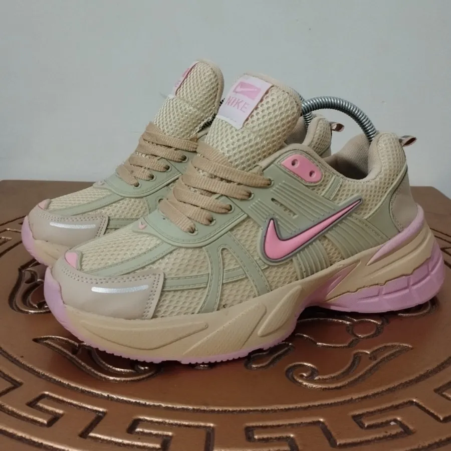 نایک v2k