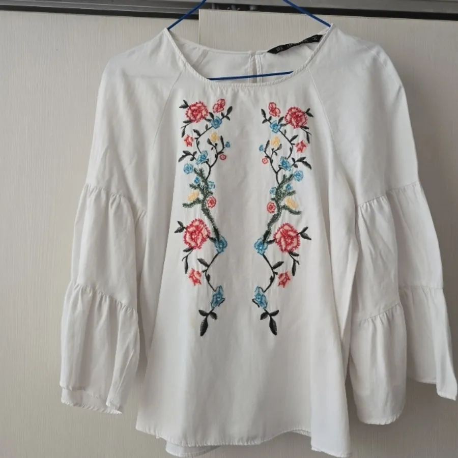 شومیز گلدوزی زارا