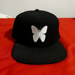 کلاه گپ پروانه ای