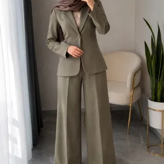 کت و شلوار زنانه
