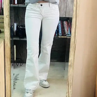 شلوار سفید