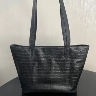 کیف چرم طبیعی دست دوز