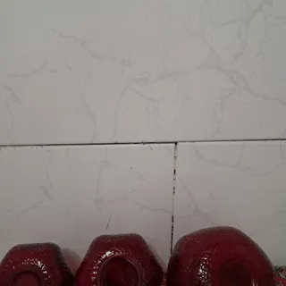 سه عدد انار شیشه ای قرمز