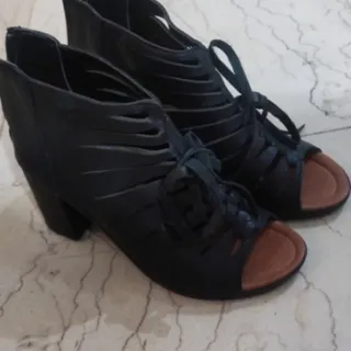 کفش مجلسی
