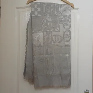 روسری قواره‌دار