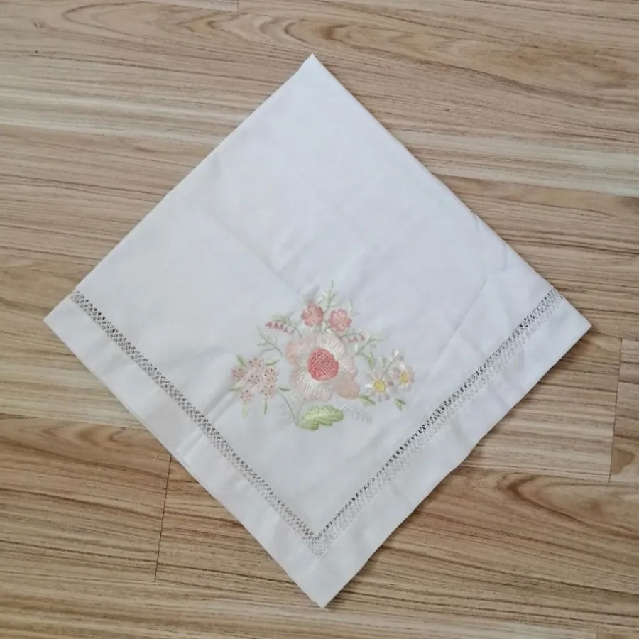پارچه تترون گلدوزی