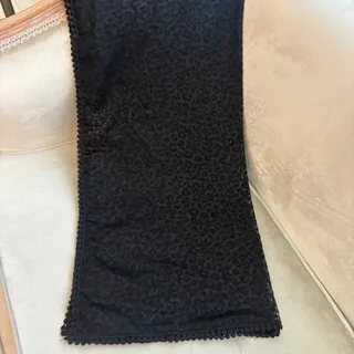 شال مشکی