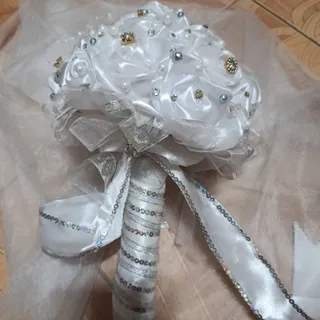 دسته گل عروس