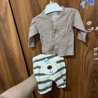 بلوزوشلوار نوزاد