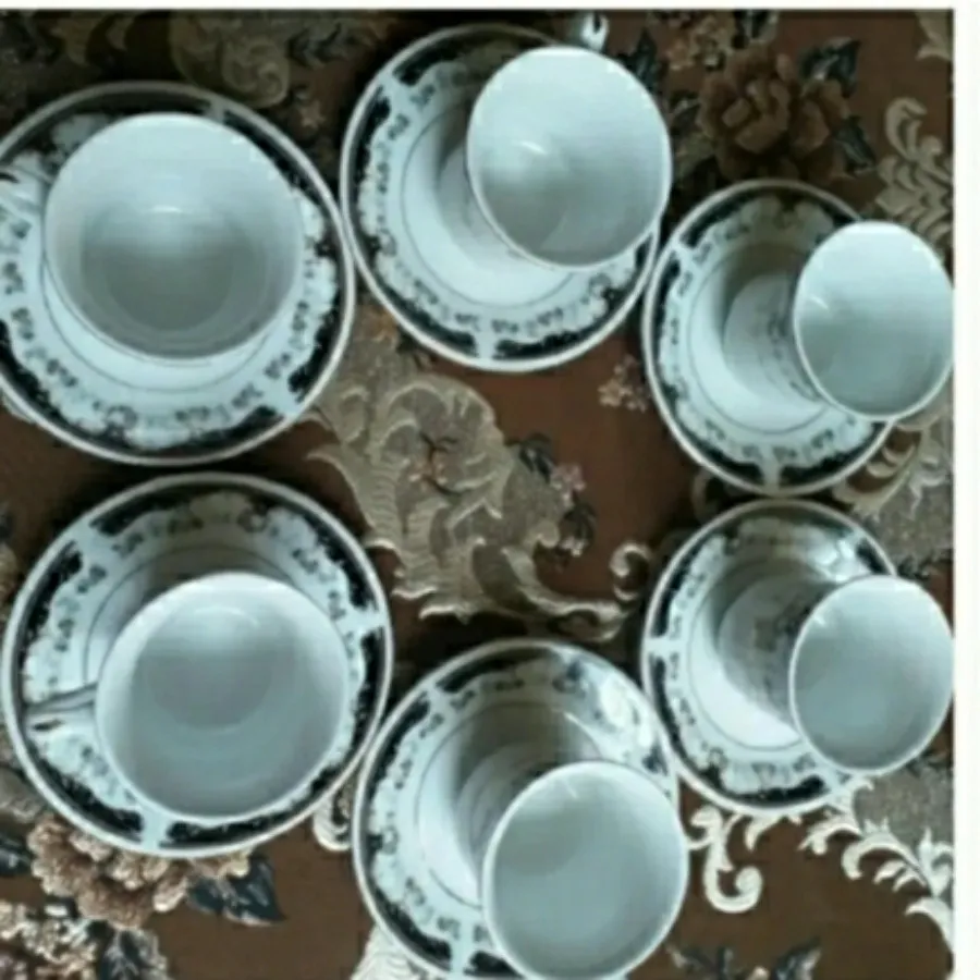 فنجان و نعلبکی قهوه خوری