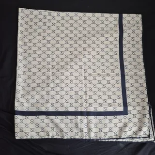 روسری دور دست دوز