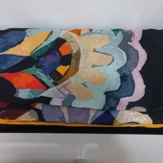 روسری زیبا سیمارو