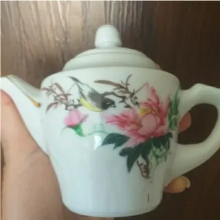 یک جفت قوری چینی قدیمی