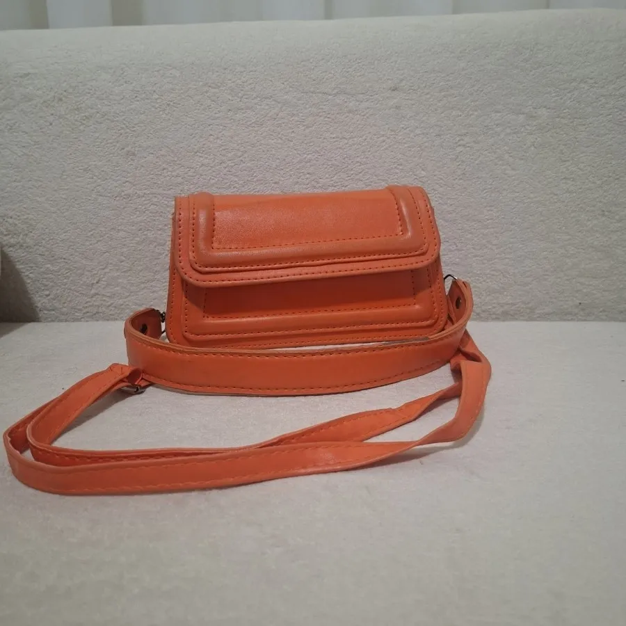 کیف نارنجی
