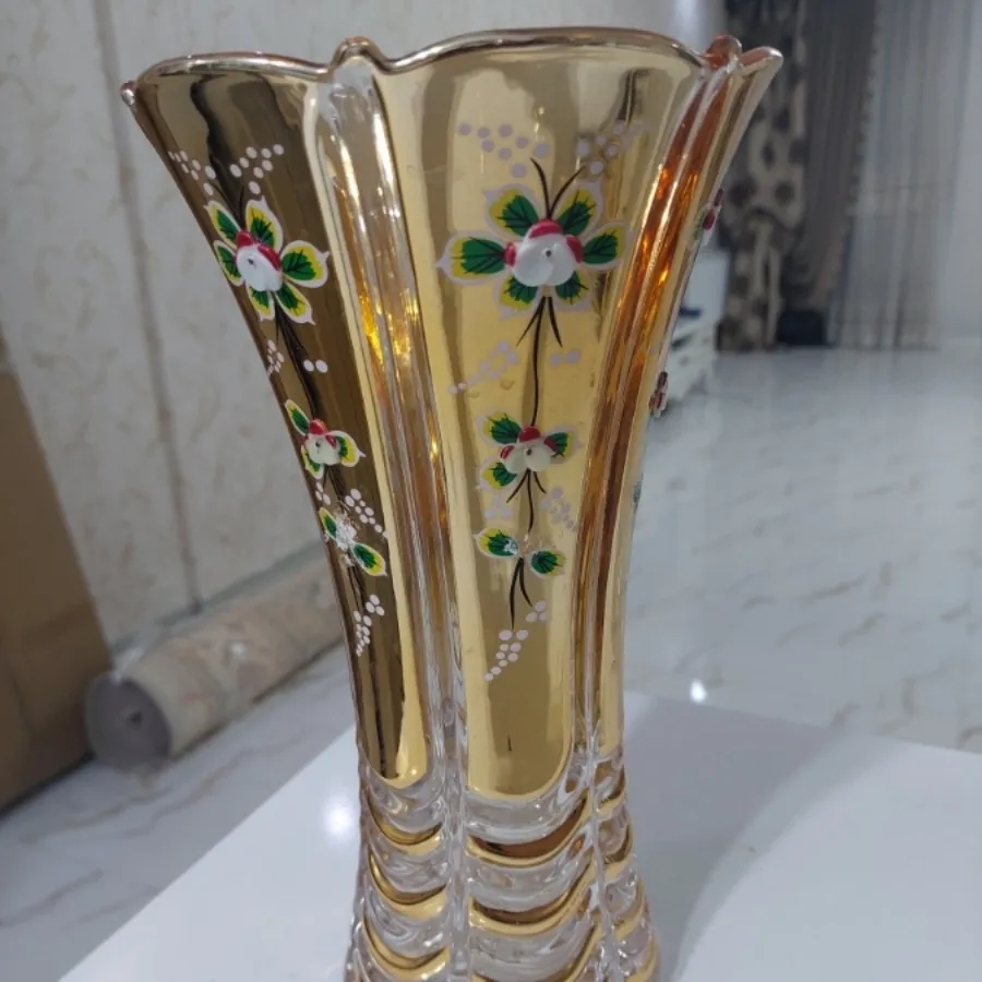 گلدان طلاکوب گلبرجسته