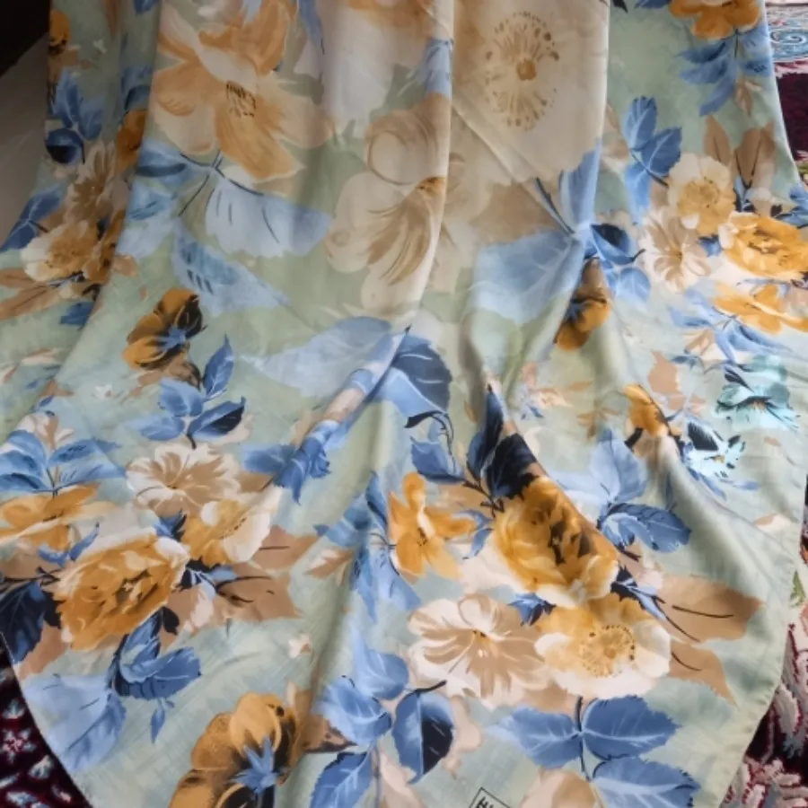 روسری ساتن