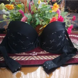 سوتین اسفنجی مشکی