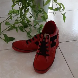 کفش اسپرت و کژوال