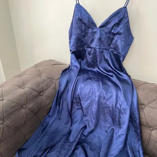 پیراهن مجلسی بلند ساتن