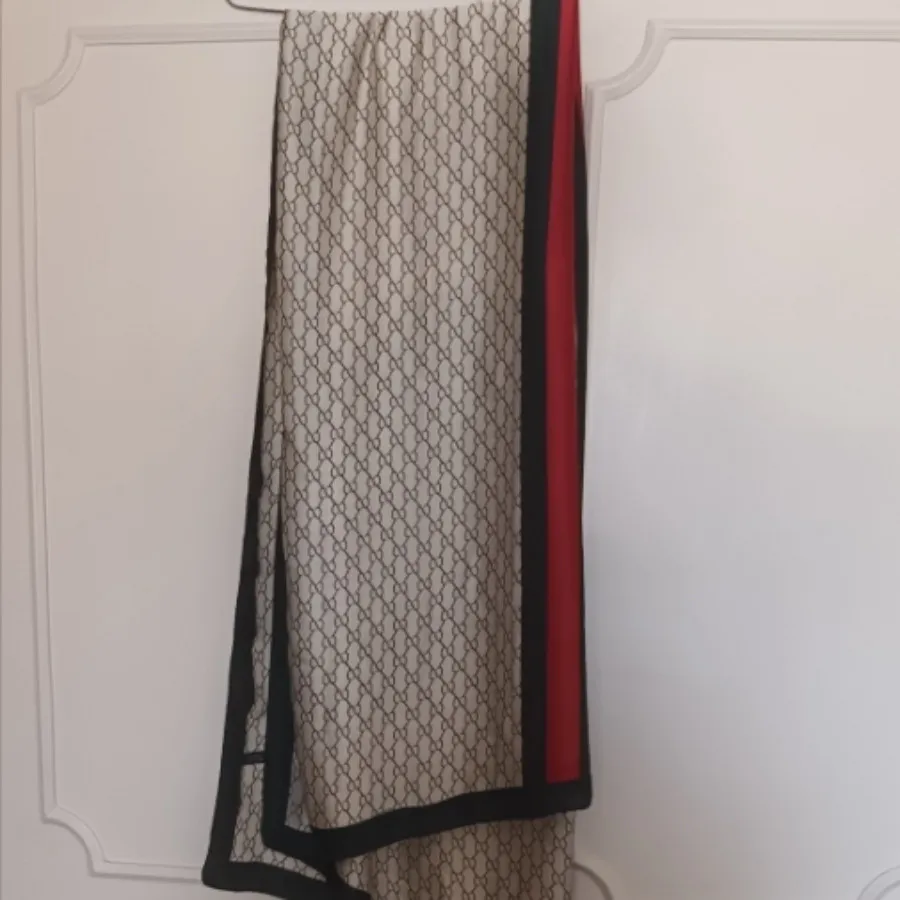 شال ابریشمی