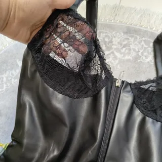 پیراهن چرم
