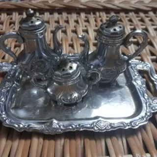 نمکدان قدیمی