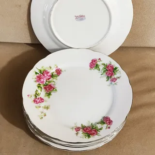 بشقاب پلو گلسرخی ژاپن