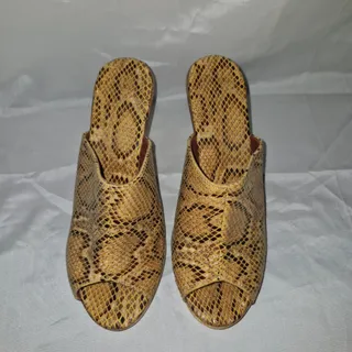 صندل مجلسی پوست ماری