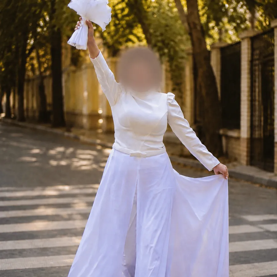 لباس عقد