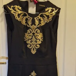 پیراهن عروسکی