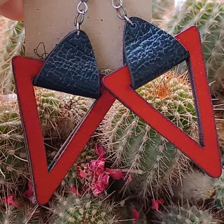 گوشواره چرمی