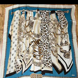 روسری قواره دارسیلک اکر