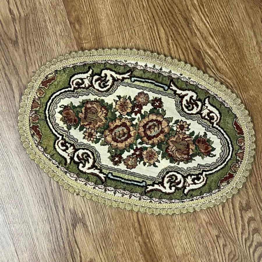 رومیزی انگلیسی  عنیقه