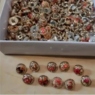 دکمه لباس کودک